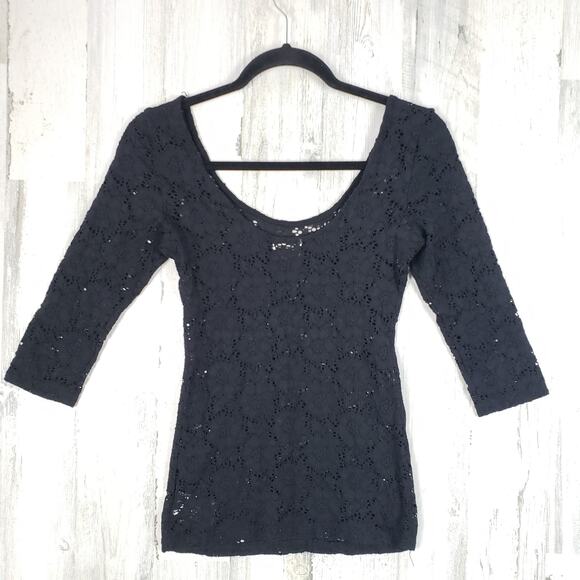 Pins & Needles Urban Outfitters Black Lace Scoop Neck 3/4 Sleeve Top Size XS - Picture 8 of 9